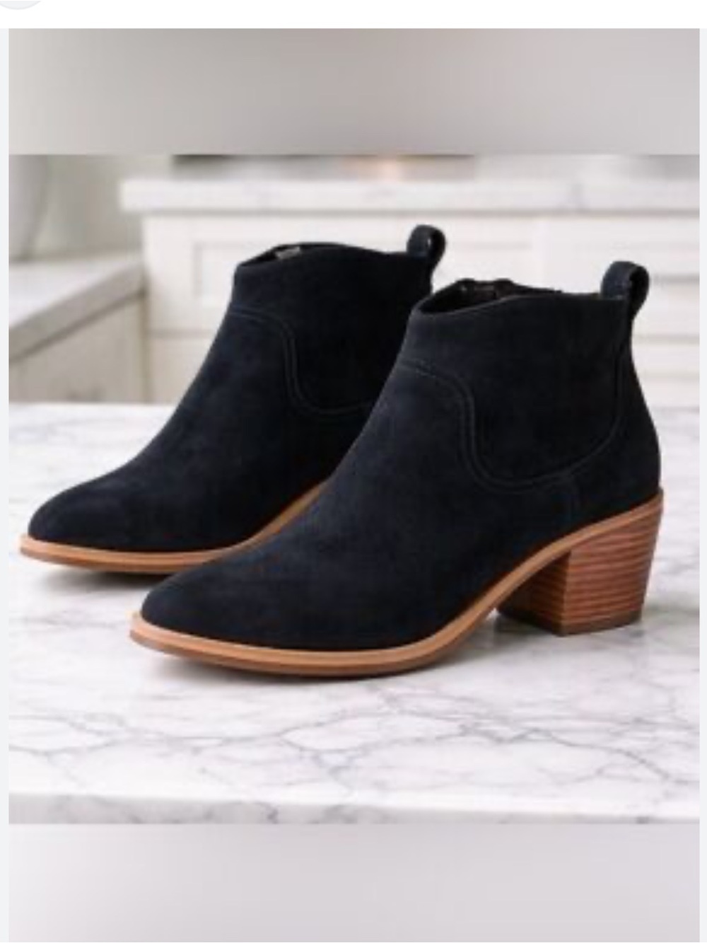 UGG Kingsburg Black Suede Ankle Booties Stacked Heel 8.5